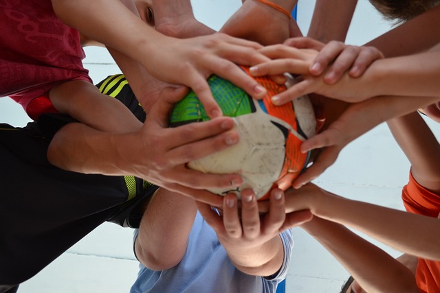 半场战报：霍芬海姆3-0奥格斯堡，布格尔1射1传，巴祖马纳-杜尔破门